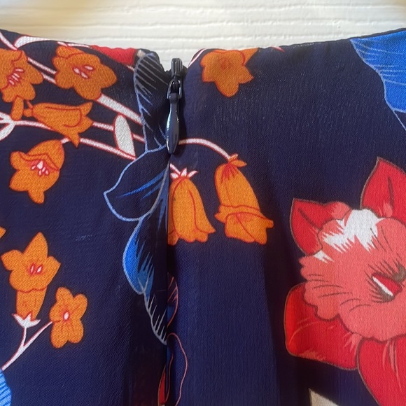 EUC- Lane Bryant wrap dress - Picture 4 of 7